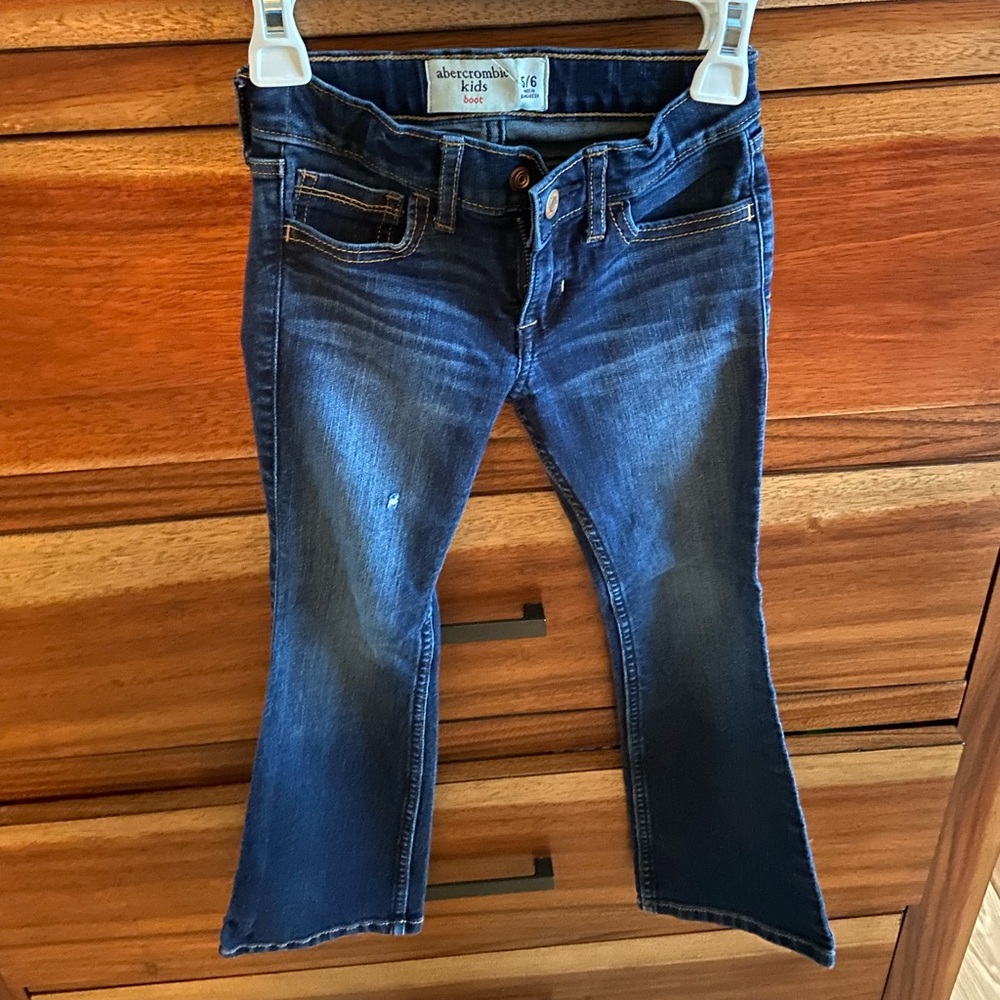 Abercrombie kids jeans 5/6 like new